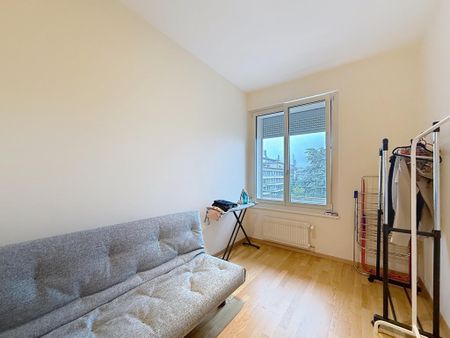 Splendid 7-room, 3-bedroom through apartment - Photo 4