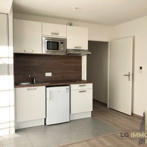 COMPIEGNE COMPIEGNE - TYPE 1 AVEC PARKING - Photo 2