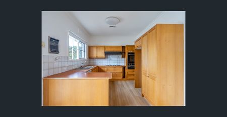 Private and Peaceful Home in the Heart of Armadale - Photo 5
