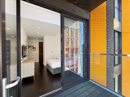 Thorne House, SW11, London - Photo 3