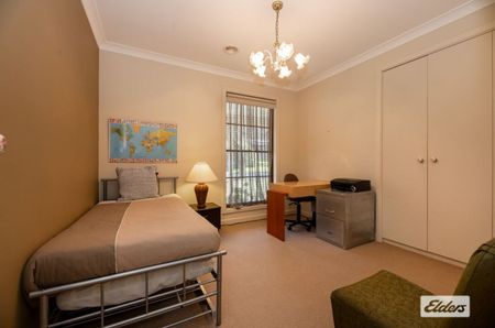 Beautiful Three Bedroom Home - Photo 4