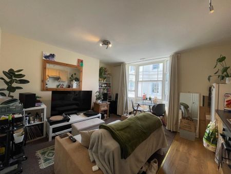 1 bedroom flat to rent - Photo 4