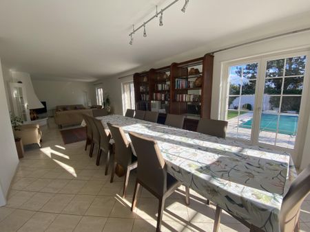 EXCLUSIVITY – 6-room detached villa with pool and garden - Photo 4