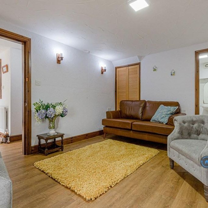 2 bedroom terraced house to rent - Photo 1