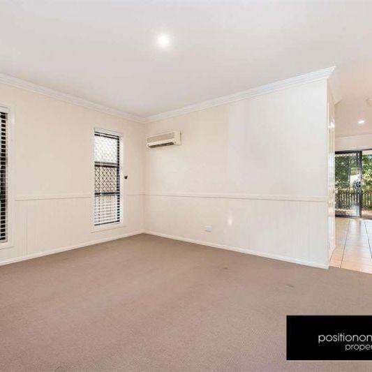 Large Townhouse Backs Onto Parkland - Photo 1
