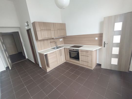 Pronájem bytu 2+1 65 m² - Фото 1