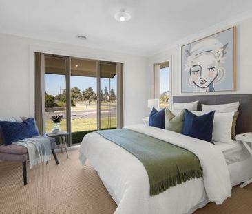 18 Riley Terrace, Tarneit VIC, Belconnen - Photo 4