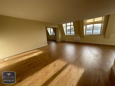 Location Appartement 4 pièces 165m² CAMBRAI 59400 - Photo 3
