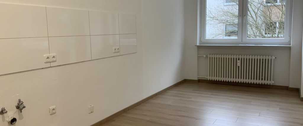 Gepflegte 4-Zimmerwohnung mit Balkon in Bad Dürkheim! - Foto 1