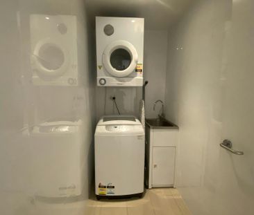 FURNISHED ONE BEDROOM APARTMENT WITH STUDY - Photo 4