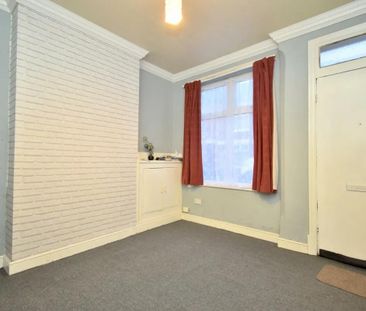 4 Bed Terraced House, Warwick Street, LE3 - Photo 1