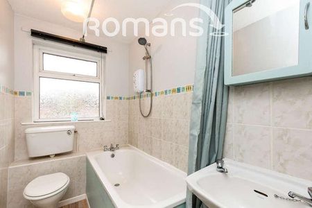 Cromwell Way, Farnborough, GU14 - Photo 5