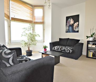 2 Bedroom Flat - Photo 1