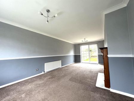 3 bedroom semi-detached house to rent - Photo 2