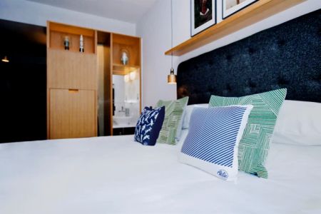 1 Bedroom 1 Bathroom - Photo 3