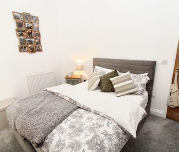 2 bedroom semi-detached house to rent - Photo 6