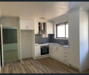 A home with Modern Comforts - Photo 3