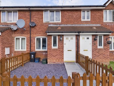 A 2 Bedroom Terraced - Photo 2