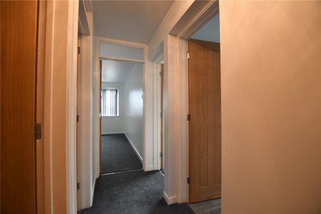 2 Bed Flat To Rent - Photo 3