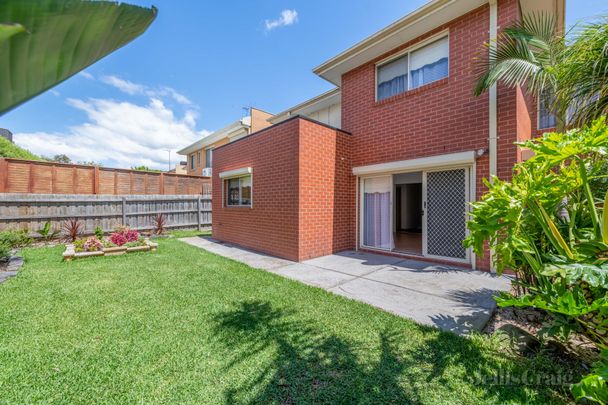 3 Farm Road, Coburg - Photo 1