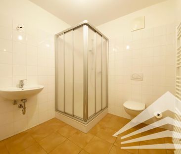 Großzügige 2 Zimmerwohnung mit Küche in der Innenstadt - Nähe Lands... - Photo 5