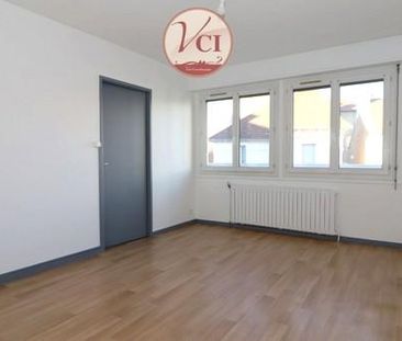Location Appartement 2 pièces 48m² VICHY 03200 - Photo 1