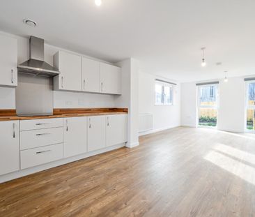 2 bedroom terraced property to rent - Photo 4