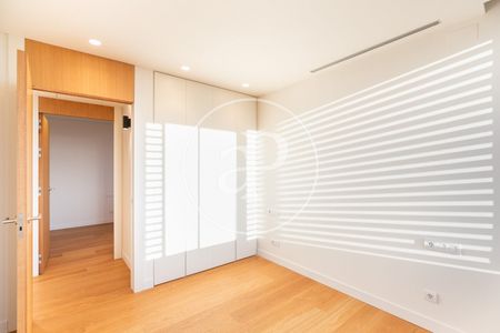 New Luxury Construction House for Rent in Can Caralleu, Sarrià - Photo 5