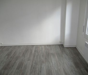 Location Appartement 1 pièce 17m² - Photo 4
