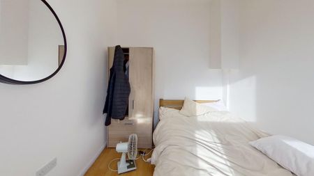 5 bedroom terraced house to rent - Photo 3