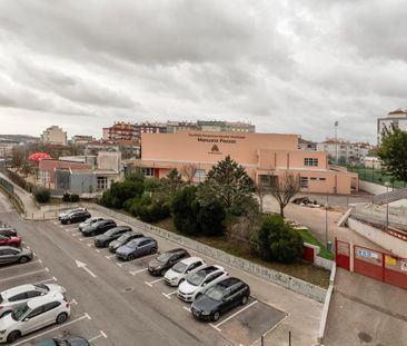 Amadora, Lisbon 2700-631 - Photo 2