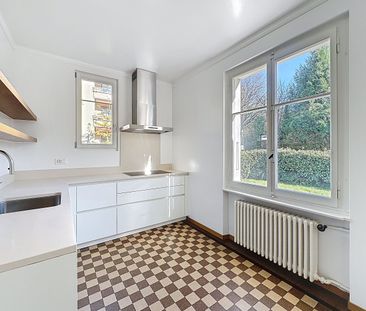 In a residential neighborhood! - Photo 1