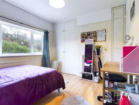 4 bedroom semi-detached house to rent - Photo 5