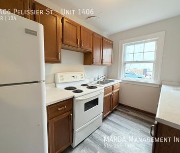 SPACIOUS 2BEDROOM/1BATH MAIN FLOOR UNIT IN A PRIME LOCATION+HYDRO&GAS - Photo 4