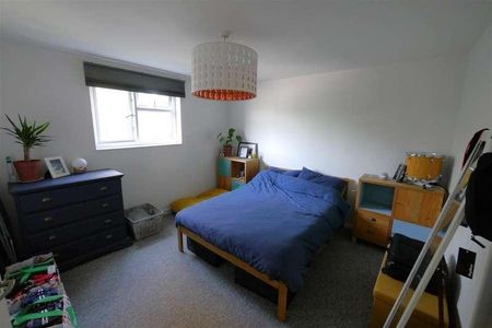 Rock Close,southwick, BN42 - Photo 3