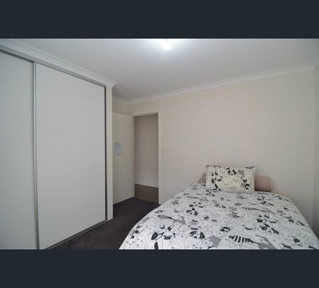 49 Murdoch Road, Thornlie, WA 6108 - Photo 2