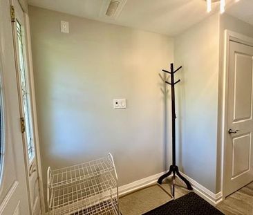 For Lease - 5 Wycliffe Crescent Unit# Lower, Toronto, Ontario - Photo 4