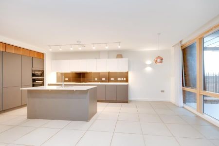 3 bedroom apartment to rent - Photo 3