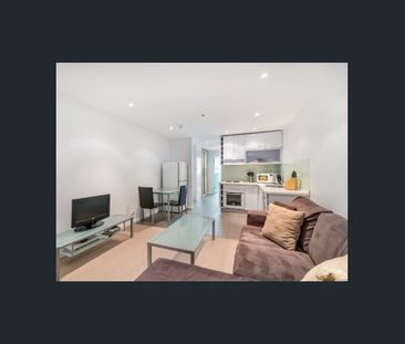 FURNISHED CITY PAD ! - Photo 6