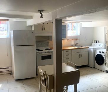 LOFT AIRE OUVERTE Saint-Lambert 5 minutes à pieds du Métro Longueuil - Photo 1