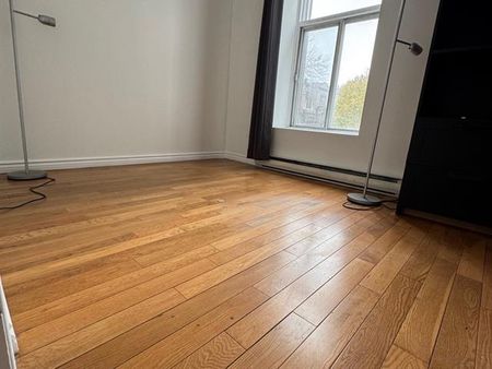 1980 Boul. De Maisonneuve O. - Photo 2