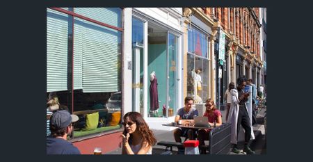 Single level warehouse conversion in the heart of Fitzroy - Photo 3