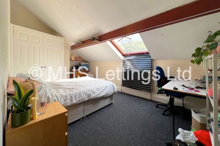 12 Bedroom End Terraced House for rent in Hyde Park Road - Photo 4