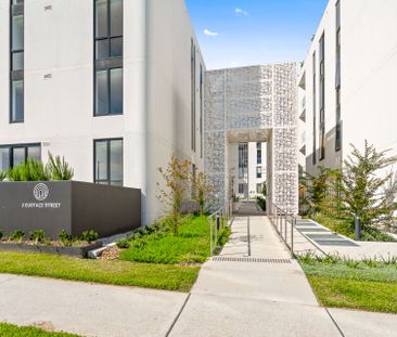 Babylon Brand New Family Living ! - Photo 6