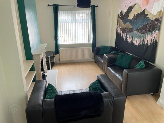 7 Ulsterville Drive, Lisburn Road, Belfast, BT9 7BD - Photo 1