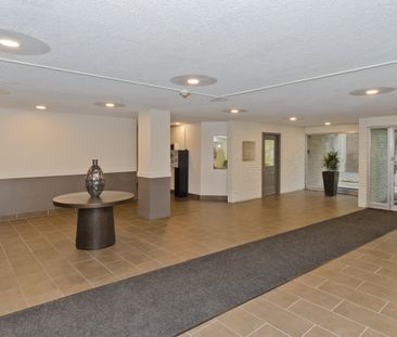 Flintridge Place - Photo 1