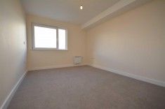2 bed Apartment for Rent - Photo 3