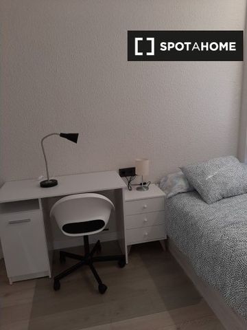 zaragoza, Aragon 50010 - Photo 2