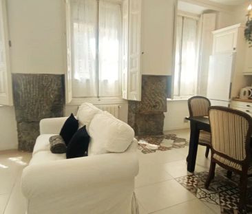 2-bedroom apartment for rent in Embajadores, professionals or students only - Photo 3