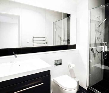 Chic 2BR Apt with Stunning Views - Photo 5